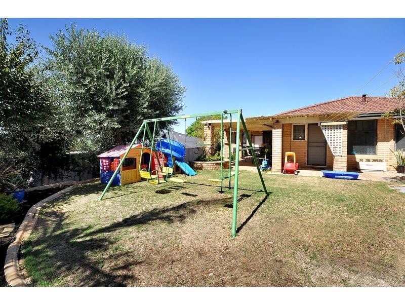 28A Halwest Way, Alexander Heights WA 6064