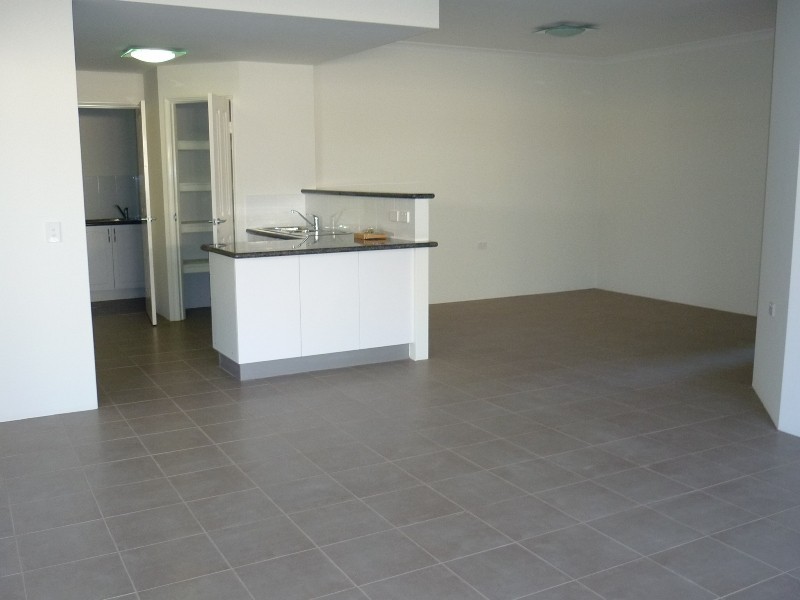 12 Vellum Loop, Aveley WA 6069