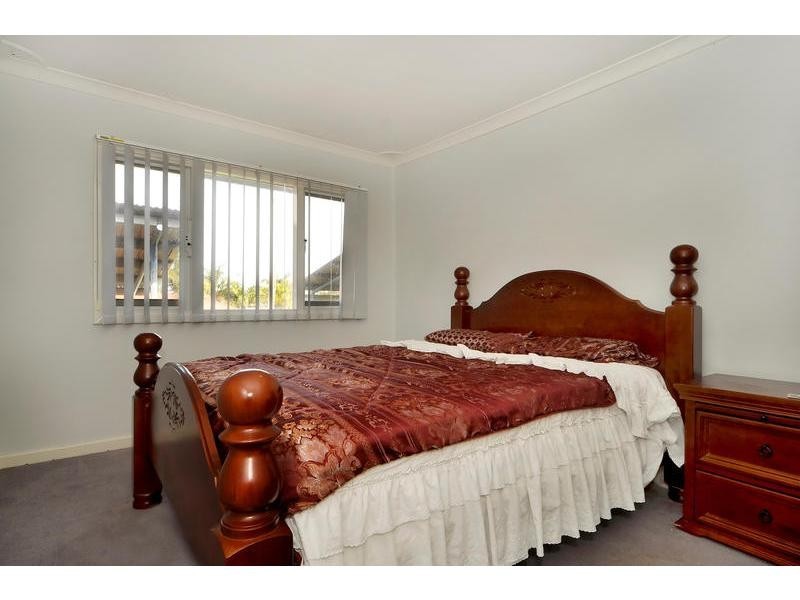 17C Hatfield Way, Girrawheen WA 6064