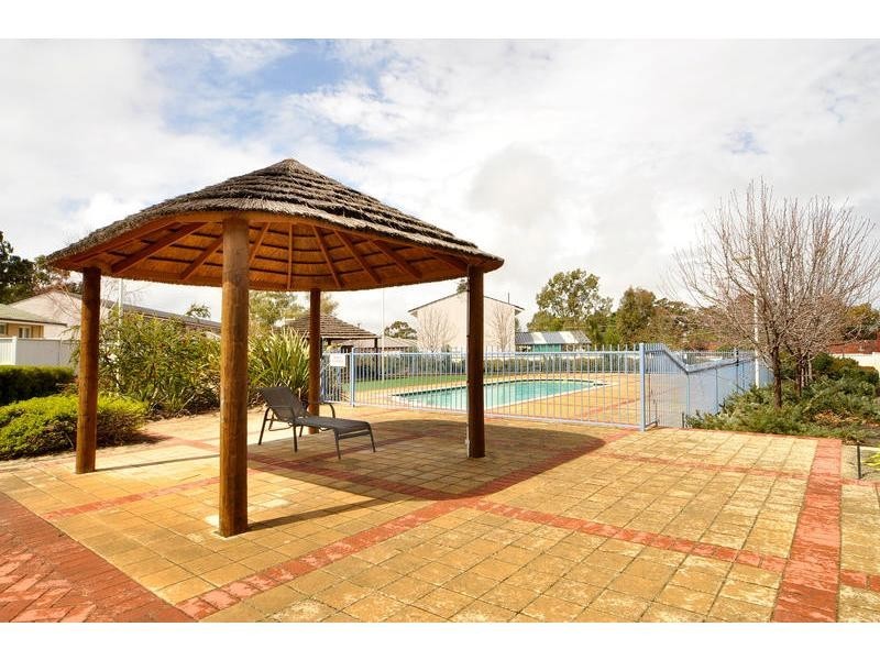 17C Hatfield Way, Girrawheen WA 6064