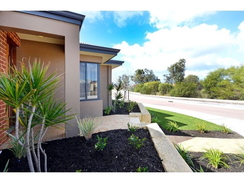 4 Vellum Loop, Aveley WA 6069