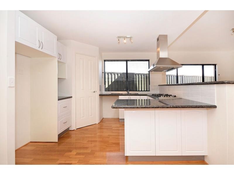 4 Vellum Loop, Aveley WA 6069