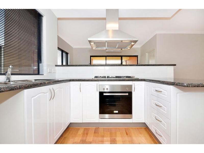 4 Vellum Loop, Aveley WA 6069