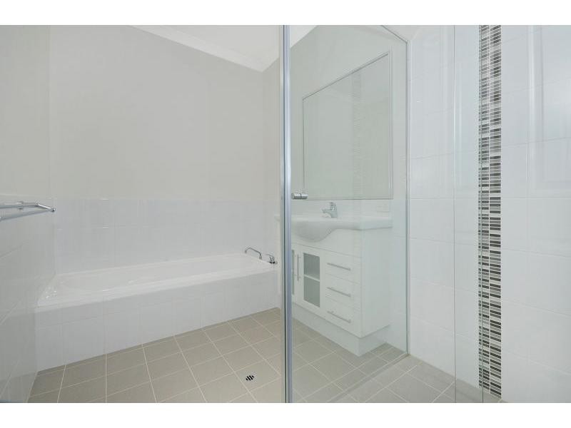 4 Vellum Loop, Aveley WA 6069
