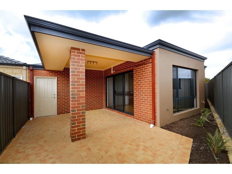 4 Vellum Loop, Aveley WA 6069