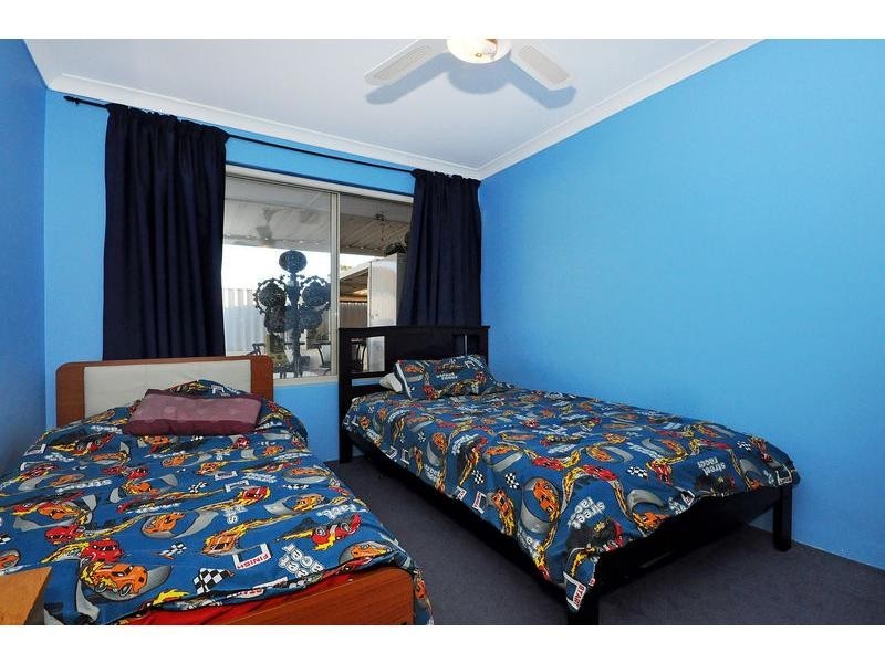 42 Cleveland Court, Marangaroo WA 6064