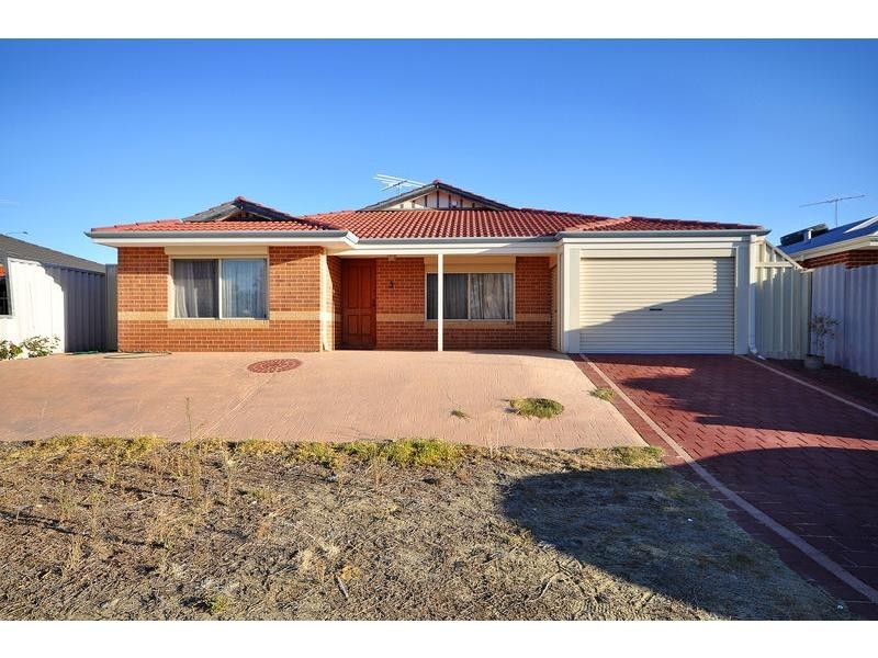 42 Cleveland Court, Marangaroo WA 6064
