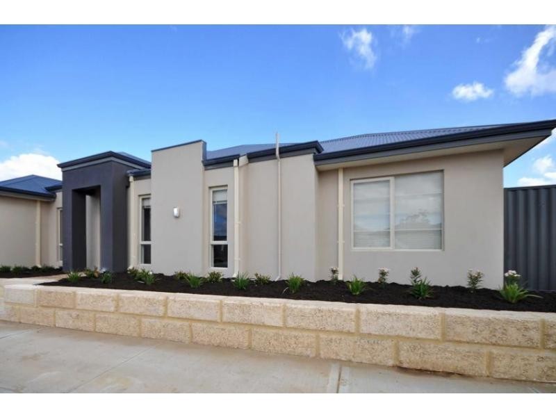 6 Vellum Loop, Aveley WA 6069
