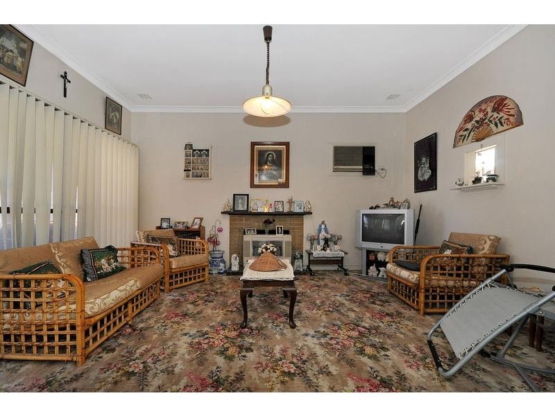 10 Wadhurst Street, Balga WA 6061