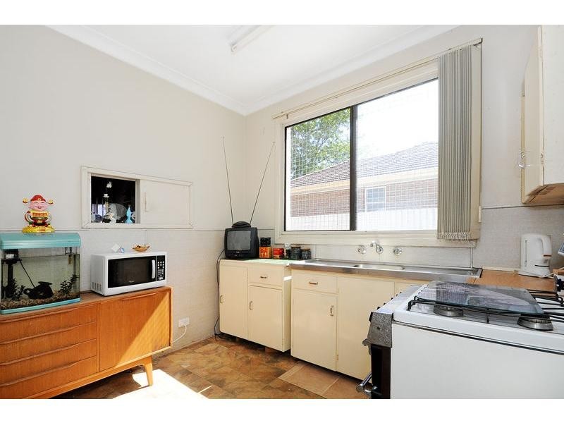 10 Wadhurst Street, Balga WA 6061