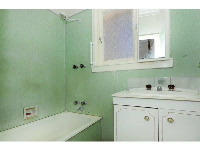 10 Wadhurst Street, Balga WA 6061