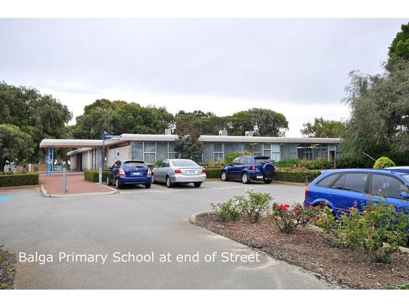 10 Wadhurst Street, Balga WA 6061