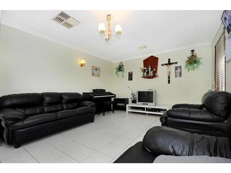 9 Furness Way, Koondoola WA 6064