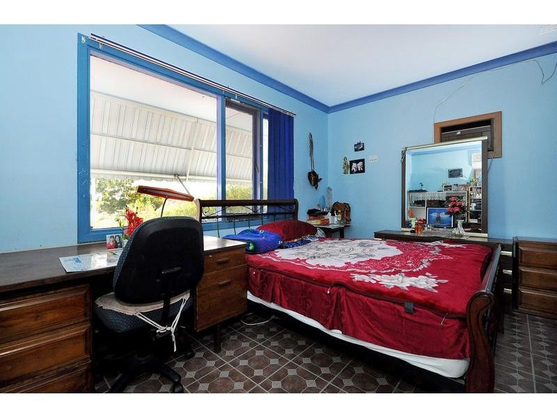 24 Greville Way, Girrawheen WA 6064