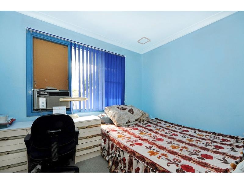 24 Greville Way, Girrawheen WA 6064