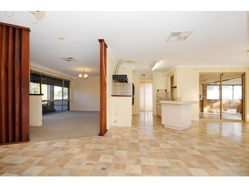 196 Altone Road, Beechboro WA 6063