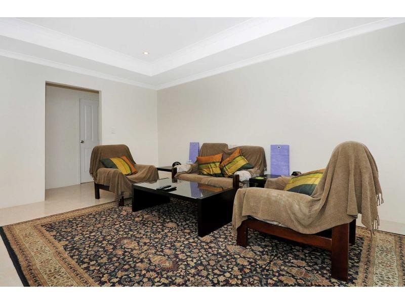 7 McNamara Place, Marangaroo WA 6064