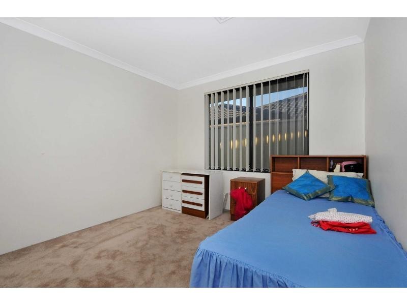 7 McNamara Place, Marangaroo WA 6064