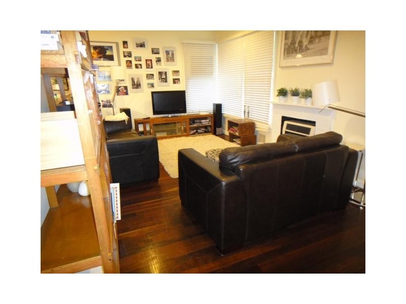 27 Mentone Road, Balga WA 6061