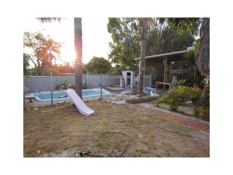 27 Mentone Road, Balga WA 6061