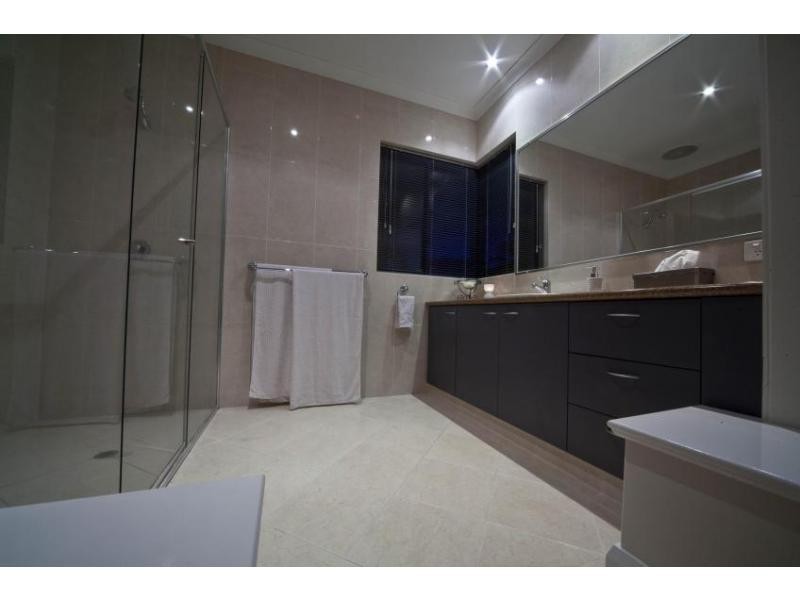 25 Stonewall Circuit, Landsdale WA 6065