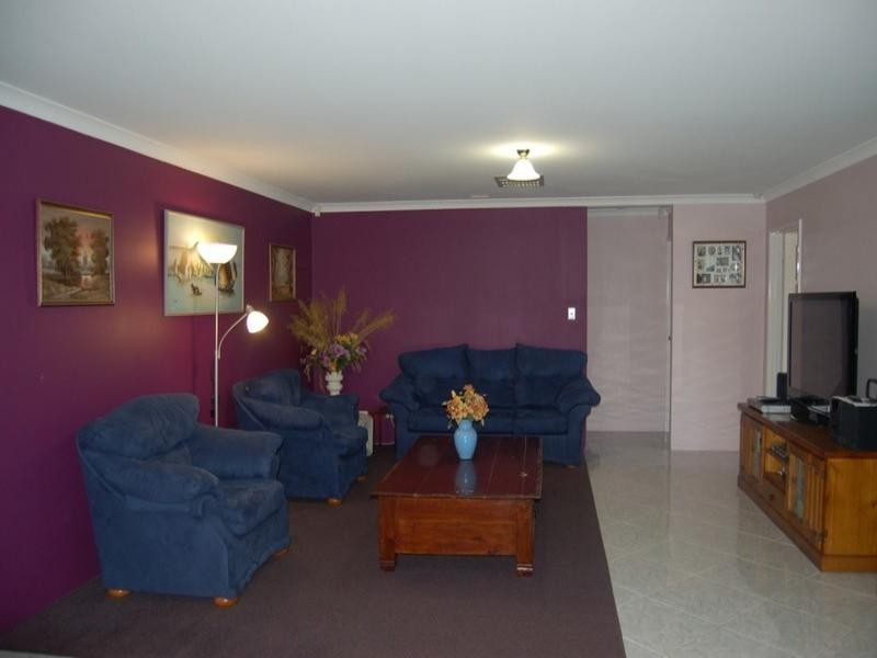 15 Hillwater Promenade, Beechboro WA 6063