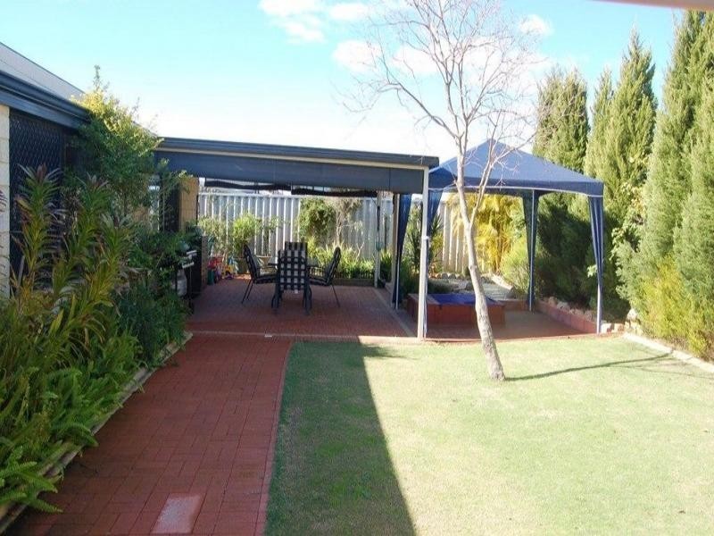 15 Hillwater Promenade, Beechboro WA 6063