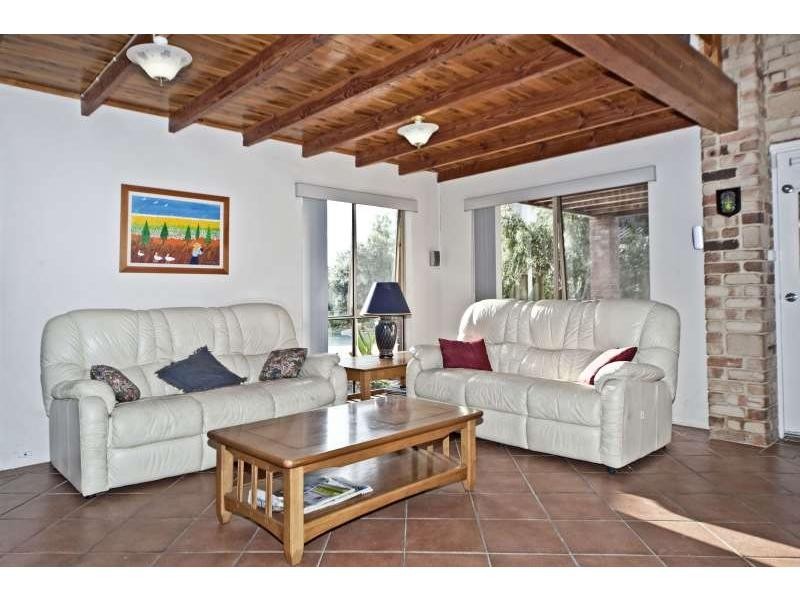 16 Bluewater Rise, Mullaloo WA 6027