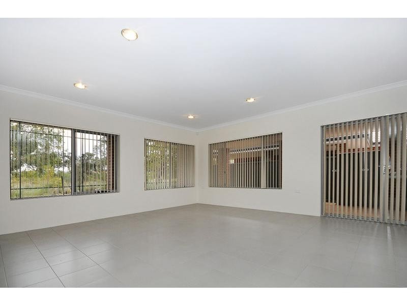 21 Ollave Circuit, Aveley WA 6069