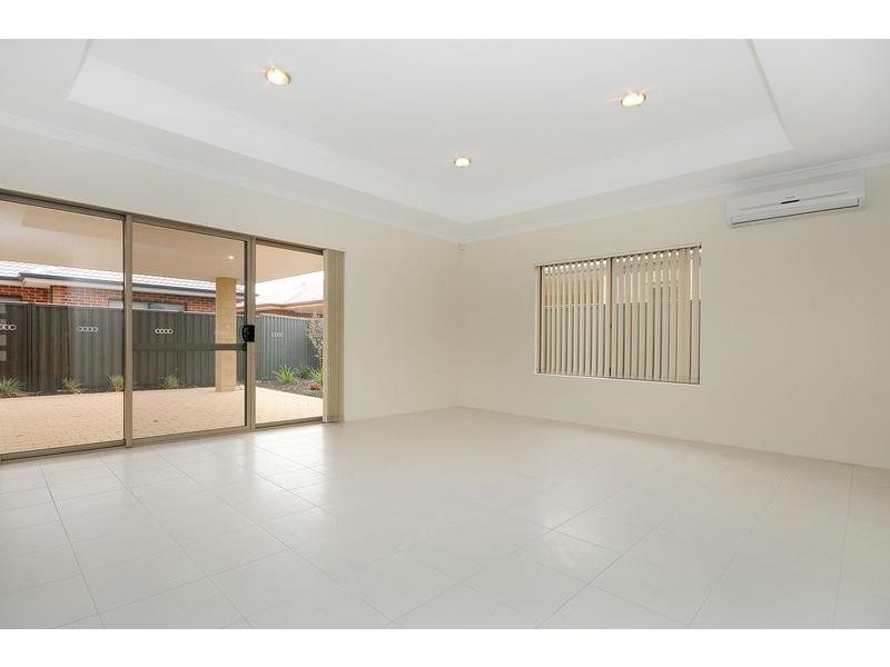 25 Ollave Circuit, Aveley WA 6069
