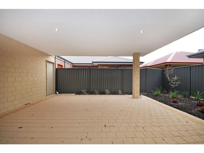 25 Ollave Circuit, Aveley WA 6069