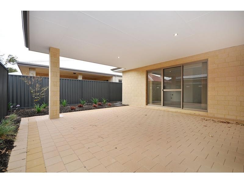 25 Ollave Circuit, Aveley WA 6069