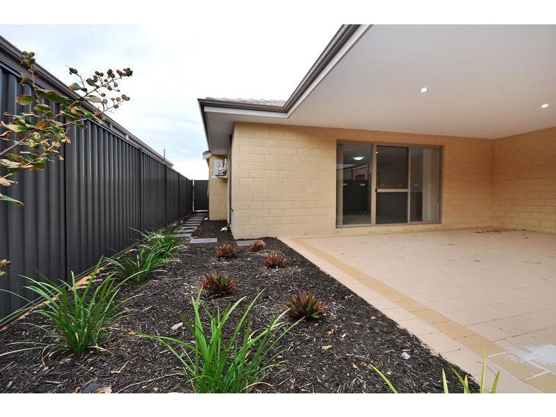 25 Ollave Circuit, Aveley WA 6069