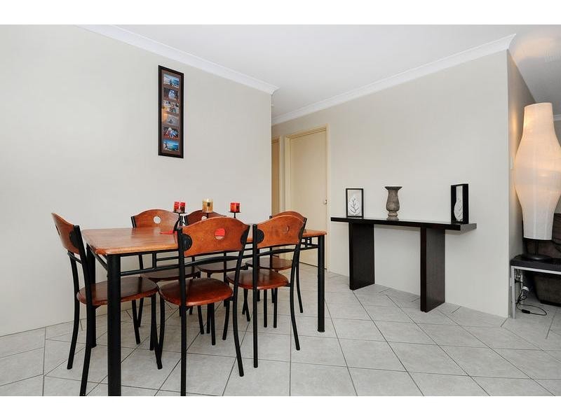 18 Parkin Way, Marangaroo WA 6064