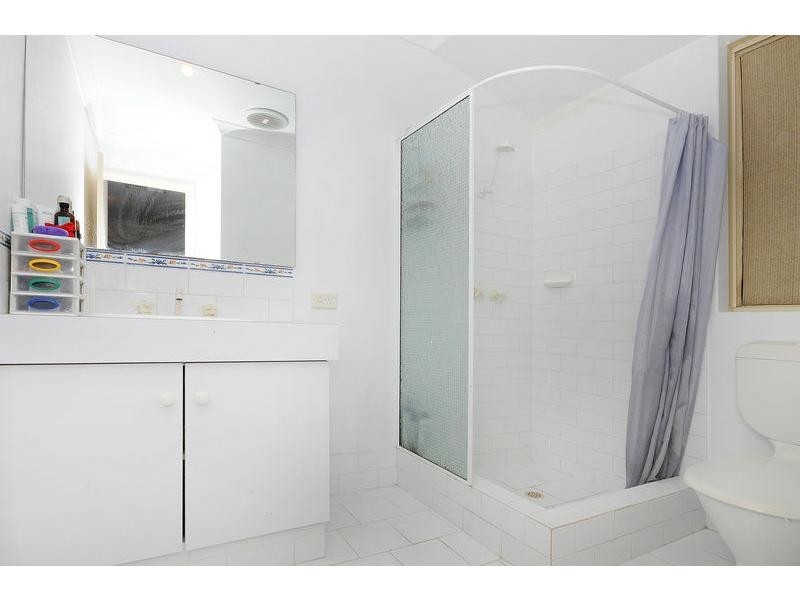 18 Parkin Way, Marangaroo WA 6064