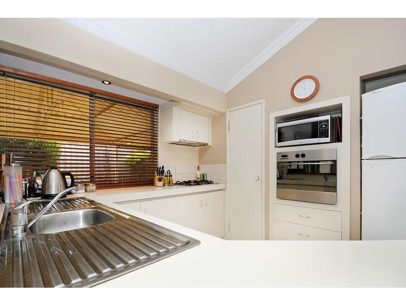 17 Collison Place, Marangaroo WA 6064