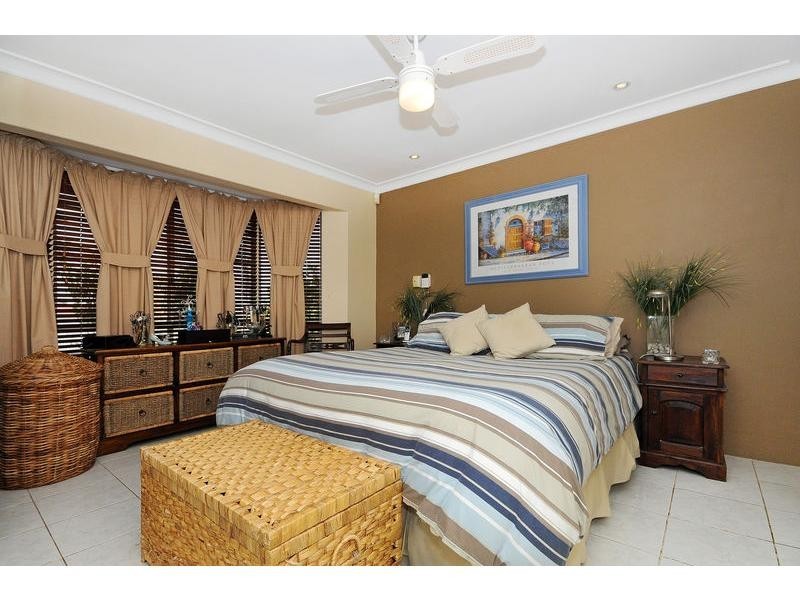 17 Collison Place, Marangaroo WA 6064