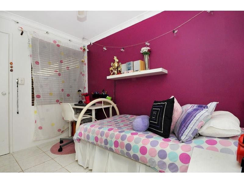 17 Collison Place, Marangaroo WA 6064