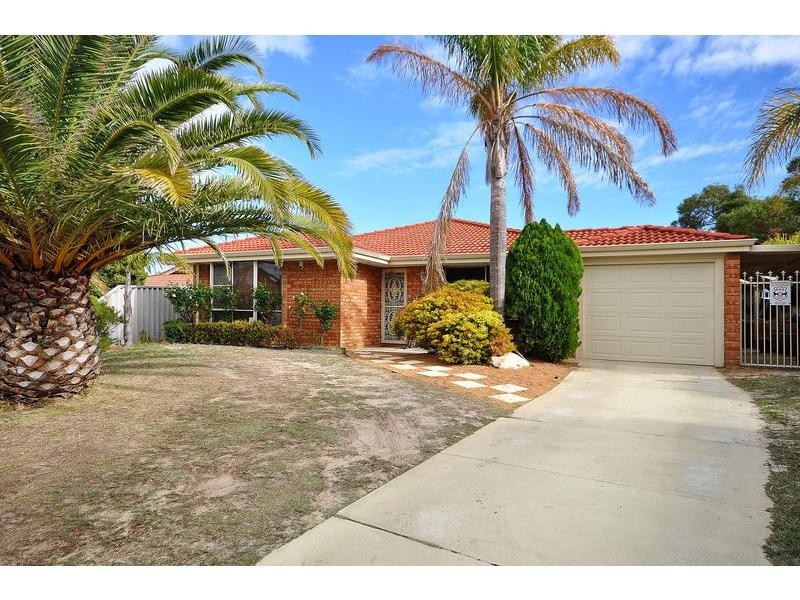 17 Collison Place, Marangaroo WA 6064