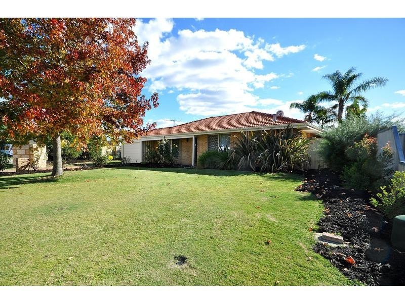 1 River Fig Place, Alexander Heights WA 6064