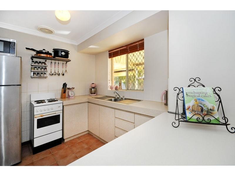 1 River Fig Place, Alexander Heights WA 6064