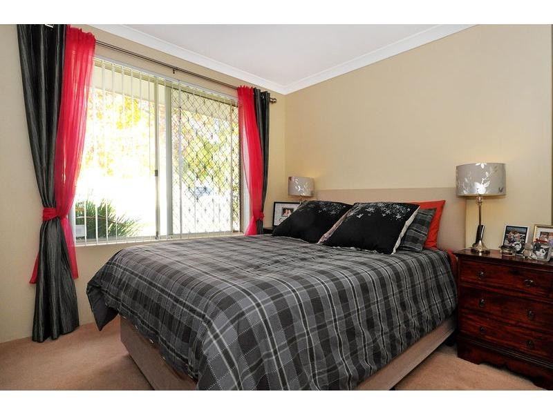 1 River Fig Place, Alexander Heights WA 6064