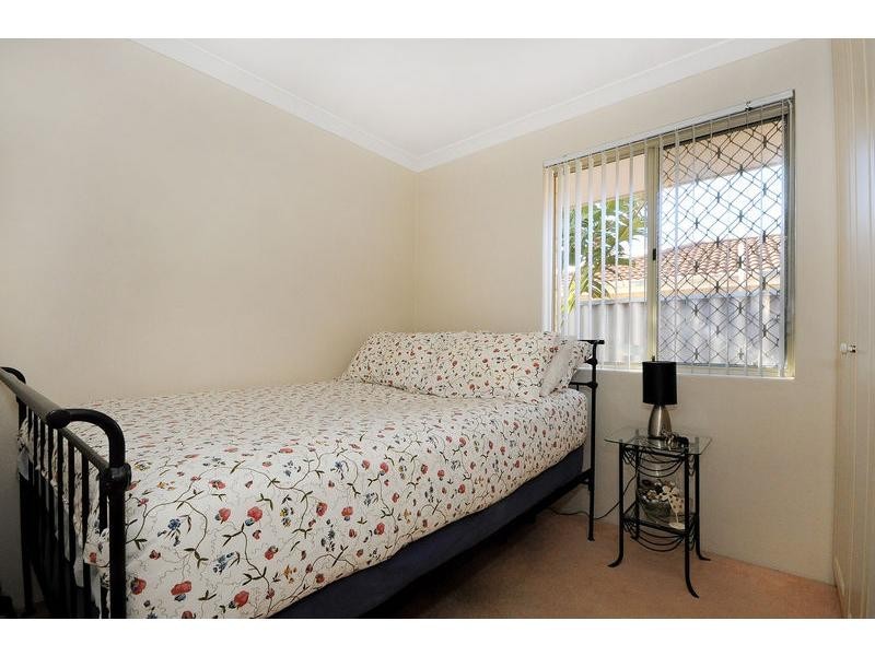 1 River Fig Place, Alexander Heights WA 6064