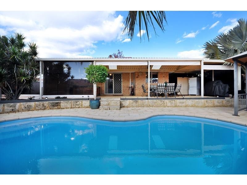 1 River Fig Place, Alexander Heights WA 6064