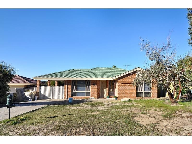 12 Pendula Garden, Mirrabooka WA 6061