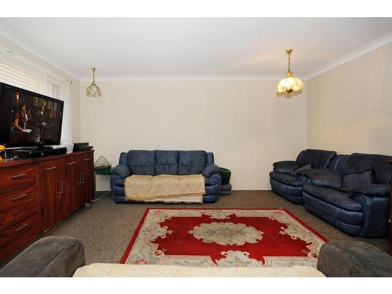 12 Pendula Garden, Mirrabooka WA 6061