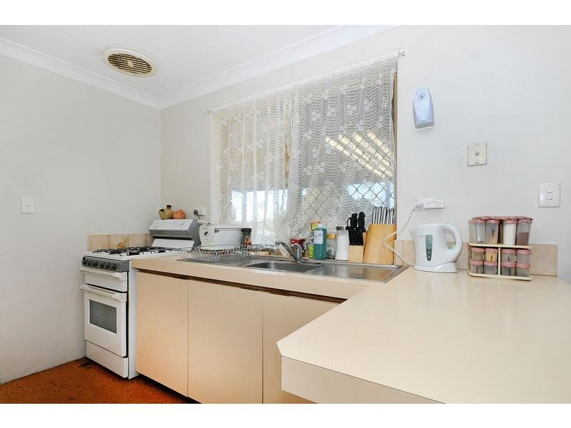 12 Pendula Garden, Mirrabooka WA 6061