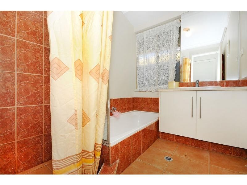 12 Pendula Garden, Mirrabooka WA 6061