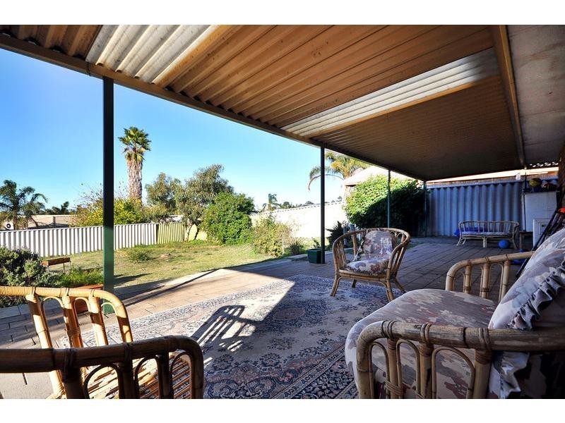 12 Pendula Garden, Mirrabooka WA 6061