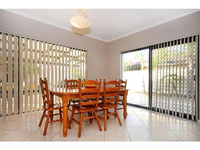 11 Masters Place, Marangaroo WA 6064